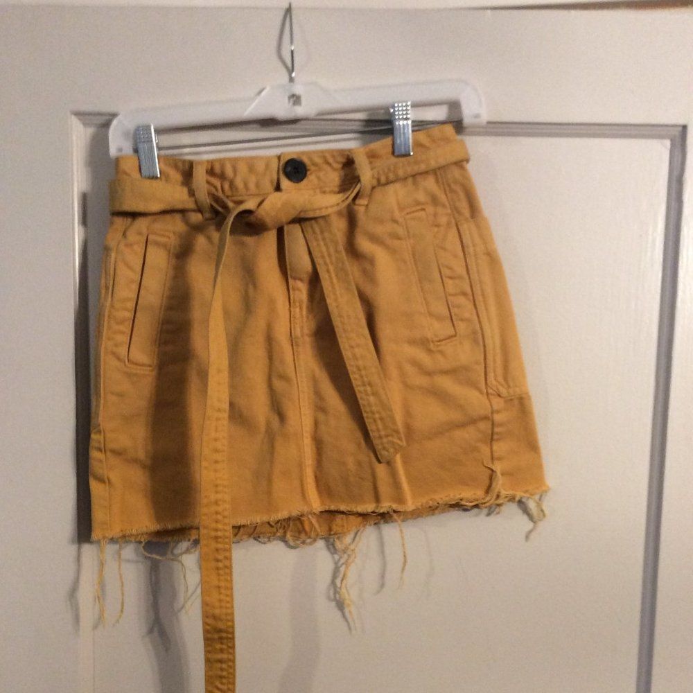 Pacsun mini frayed hem skirt mustard gold juniors size 25 VNC